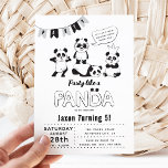 Fun Modern'Party like a Panda Kids Birthday Kaart<br><div class="desc">Laten we feesten als een panda en stap in de wereld van schattige panda's met deze trendy panda kids verjaardagsuitnodiging. Met zwarte, witte en grijze illustraties is deze uitnodiging perfect voor elke viering. Met zijn aanpasbare sjablonen kunt u uw persoonlijke details toevoegen voor een feest dat zeker onvergetelijk zal zijn!...</div>