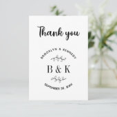 Fun Monogram Floral Botanical Wedding Couple Name Bedankkaart (Staand voorkant)