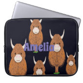 Fun Monogram Highland Koe Laptop Sleeve (Voorkant)