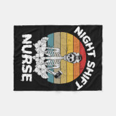 Fun Night Shift Nurse Skeleton Halloween Rn Nurses Fleece Deken (Voorkant (Horizontaal))