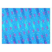 Fun Paars Happy Birthday Grafisch op blauw Tafelkleed (Voorkant (Horizontaal))