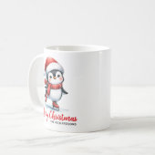 Fun Penguin Schaatser Wit Rood Vrolijk Kerstfeest Koffiemok (Voorkant links)