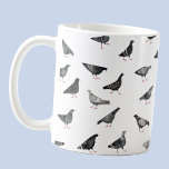 Fun Pigeon Pattern Koffiemok<br><div class="desc">Een leuk duivenpatroon. Perfect voor vogelliefhebbers,  duivenracers of iemand anders die van deze karaktervolle wezens houdt. Originele versie door Nic Squirrell.</div>