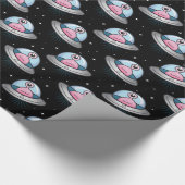 Fun Pink Alien in het gevechtspatroon Cadeaupapier (Hoek)