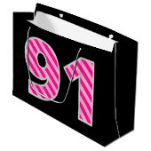 Fun Pink Striped "91"; Happy 91st Birthday; naam Groot Cadeauzakje (Voorkant Gekanteld)