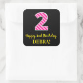 Fun Pink Stripes "2": Happy 2nd Birthday + Name Vierkante Sticker (Tas)