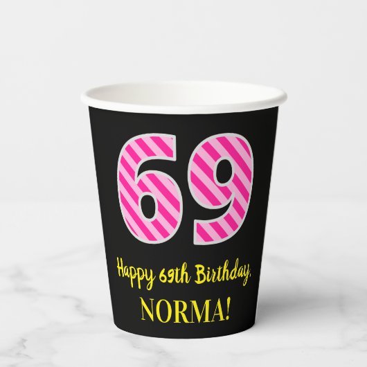 Fun Pink Stripes "69": Happy 69th Birthday + Name Papieren Bekers (Achterkant)