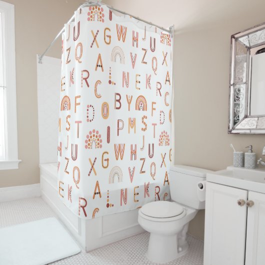 Fun Rainbow Alphabet Pattern Douchegordijn (In situ)