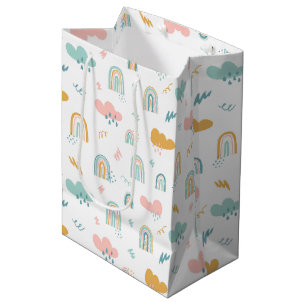 Fun Rainbow & Rain Cloud Pattern Medium Cadeauzakje
