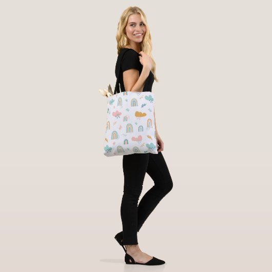 Fun Rainbow & Rain Cloud Pattern Tote Bag (Op model)