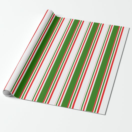 Fun Red, White, Green Striped Pattern Cadeaupapier (Uitgerold)