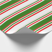 Fun Red, White, Green Striped Pattern Cadeaupapier (Hoek)