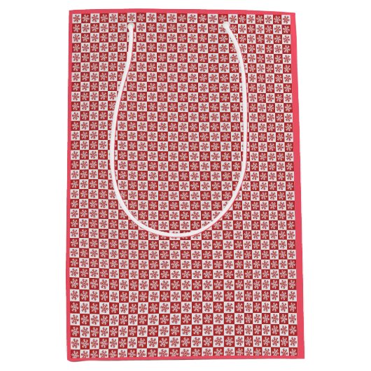 Fun Red & White Snowflake Pattern Kerstmis Medium Cadeauzakje (Voorkant)