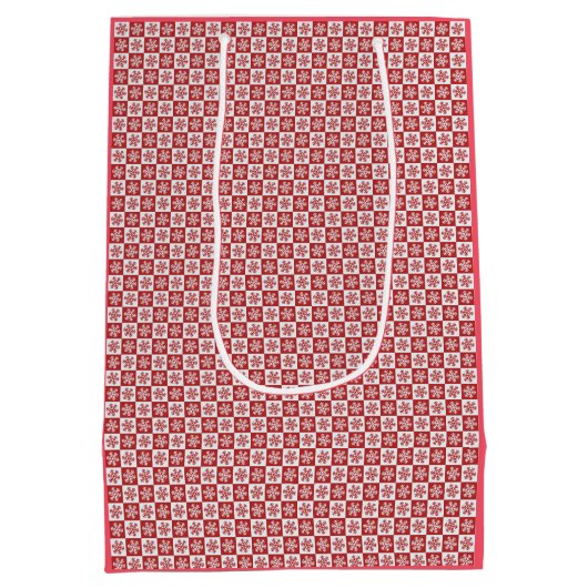 Fun Red & White Snowflake Pattern Kerstmis Medium Cadeauzakje (Achterkant)