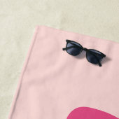 Fun Retro Pink mevrouw Pas getrouwd Bride Strandlaken (In situ)