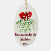 Fun Romantic ontmoet Mistletoe Quote Kerstmis Keramisch Ornament (Rechts)