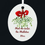 Fun Romantic ontmoet Mistletoe Quote Kerstmis Metalen Ornament<br><div class="desc">Kunst voor de Waterverf van kerstmis in het kader van de Mistletoe Quote</div>