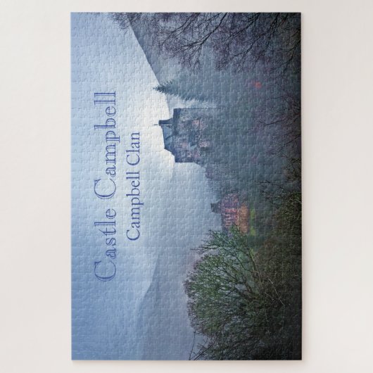 Fun Scotland's Castle Campbell in het midden van h Legpuzzel (Verticaal)