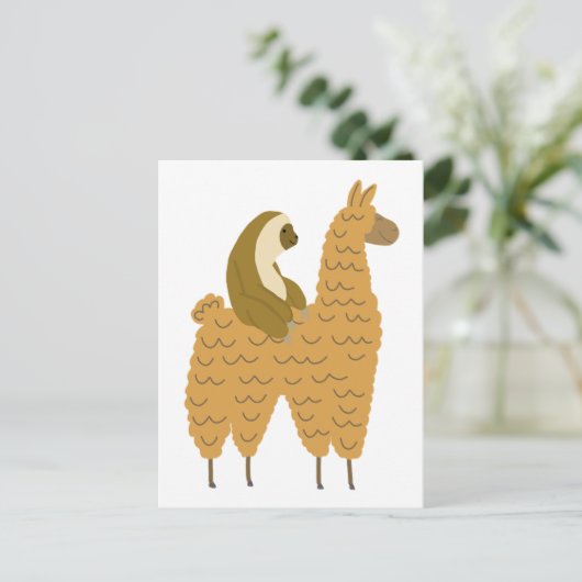 Fun Sloth Riding a Llama Briefkaart (Staand voorkant)