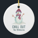 Fun Snowman-kerstfamilie Foto Keramisch Ornament<br><div class="desc">Cute snowman-kerstvakantie-ornament,  aanpasbaar aan uw specifieke kenmerken.</div>