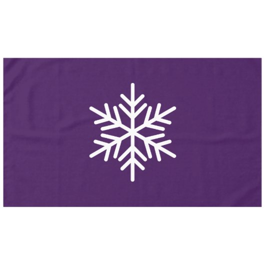 Fun Sophisticated Nordic Snowflake op Deep Paarse Tafelkleed (Voorkant (Horizontaal))