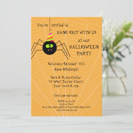 Fun Spider Oranje Halloween Party Invitation (Staand voorkant)