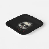 Fun Spooky AF Creepy Gothic Doll Face Halloween Papieren Bordje (Gebogen)