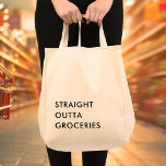 Fun STRAIGHT OUTTA GROCERIES minimalistisch modern Tote Bag<br><div class="desc">De canvas tas "STRAATTE OUTTA GROCERIES" is voorzien van een minimalistisch, modern design dat een speelse, grappige typografische prijsopgave bevat. Het citaat, "STRAIGHT OUTTA GROCERIES", is gedrukt in vette, contrasterende letters op de voorkant van de zak en de eenvoudige, schone lijnen van de letters geven het een moderne, geavanceerde rand....</div>