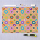 Fun vrolijke kleurrijke ontvlechting van oranje we tissuepapier (Craft)