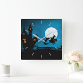 Fun Witch & Full Moon door Haunted House Vierkante Klok (Huis)