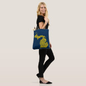 Fun Yellow en Navy Blue State of Michigan steden Tote Bag (Op model)
