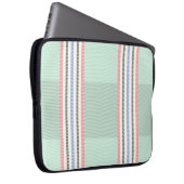 Funda con franjas en verde laptop sleeve (Voorkant Rechts)