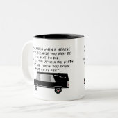 Funeral Director/Mortician Funny Hearse Design Tweekleurige Koffiemok (Voorkant links)