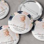 Funeral In Loving Memory Navy Pink Floral Photo Ronde Button 5,7 Cm<br><div class="desc">The perfect button for friends and family to wear at a funeral with an image of your loved one and the words "in loving memory" and their name. Het design features heeft navy blue and blue pink watercolor floral design.</div>