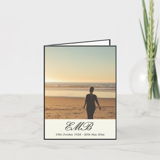 Funeral Memorial Service Monogram Fotouitnodiging (Voorkant)