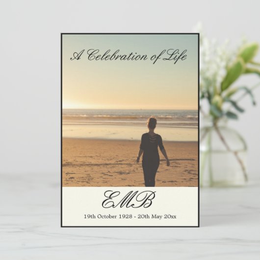 Funeral Memorial Simple Photo Celebration of Life Kaart (Staand voorkant)
