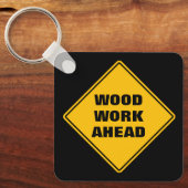 Fungerend geel hout: voorzichtig wegteken sleutelhanger (Voorkant)