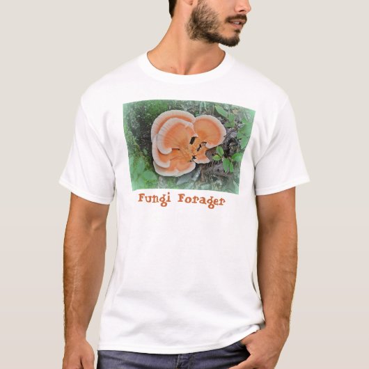 Fungi Forager T-Shirt (Voorkant)