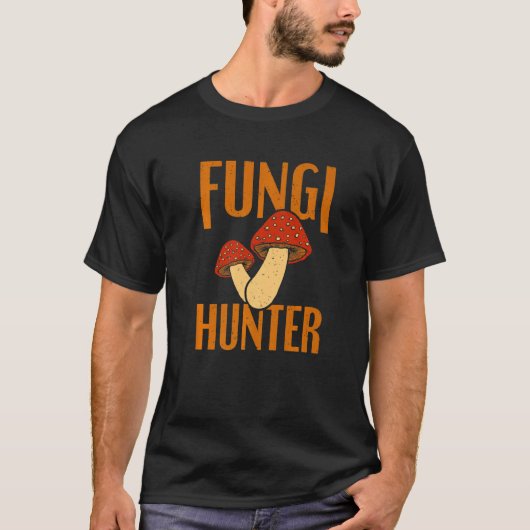Fungi Hunter Mushroom T-shirt (Voorkant)