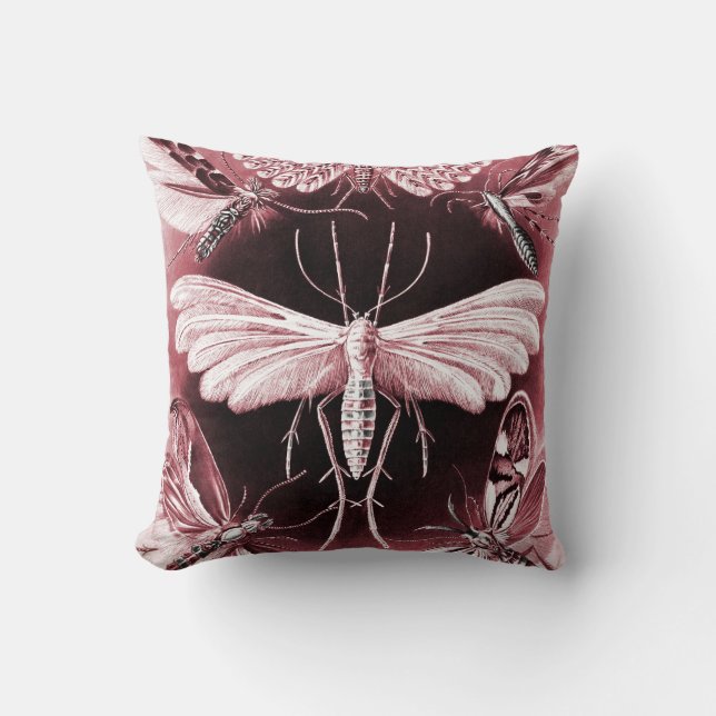 Fungus Moths in Soft Pink Kussen (Voorkant)
