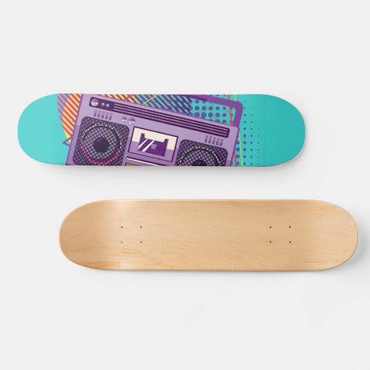 Funky 80s draagbare radiocassetspeler, 'boombox' persoonlijk skateboard (Horizontaal)