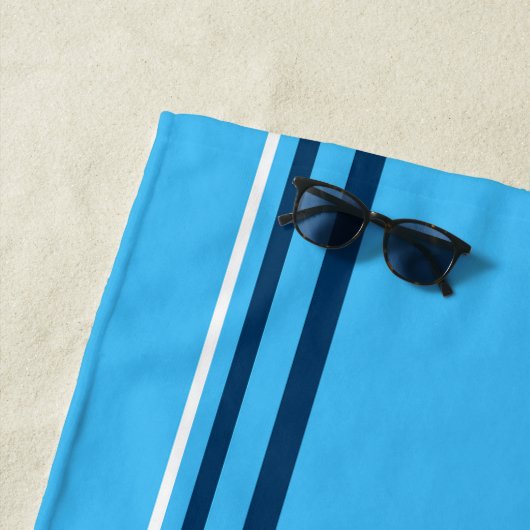 Funky Abstracte Art Light Dark Blue Strandlaken (In situ)