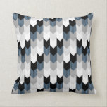 Funky Arrow Chevron Stripes Zwart Grijs Blauw Wit Kussen<br><div class="desc">Funky Modern Chevron Pijl Strepen Patroon in Grijs Zwart Wit en Blauw</div>