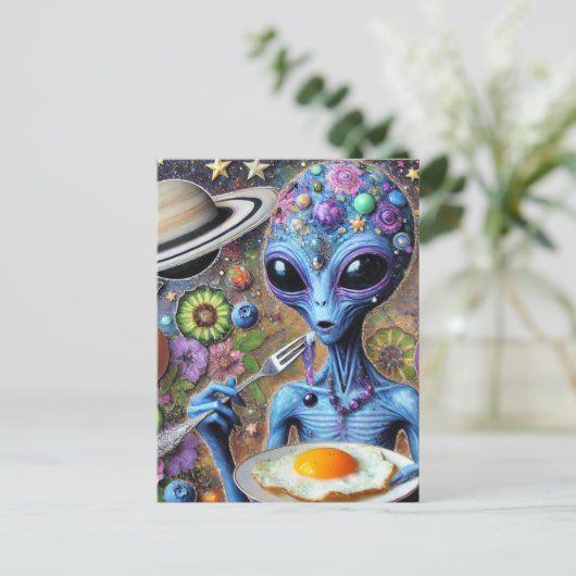 Funky Blue Alien eet gefrituurde eieren Briefkaart (Staand voorkant)