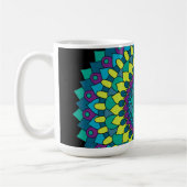 Funky boheemse bloemblaadjes met monogram koffiemok (Links)