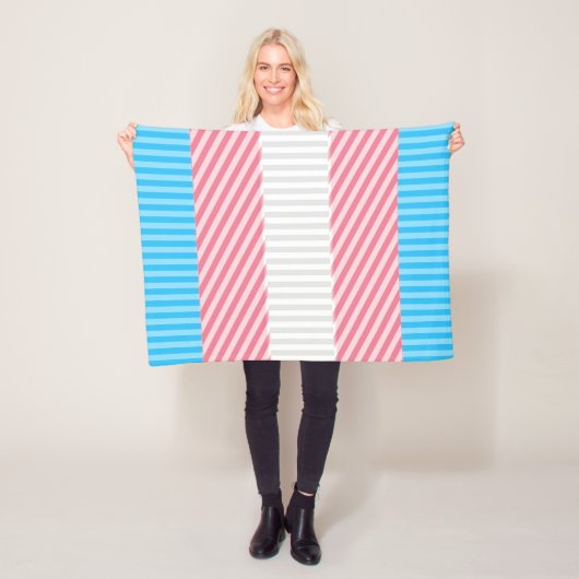 Funky Boho Streep Abstracte Transgender Pride Flag Fleece Deken (In situ)