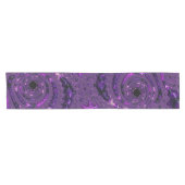 Funky Bold Boho Paarse Digitale Abstracte Fractal Korte Tafelloper (Horizontaal)