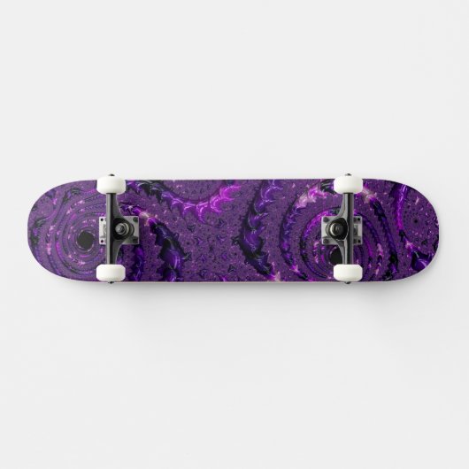 Funky Bold Boho Paarse Digitale Abstracte Fractal Persoonlijk Skateboard (Horizontaal)