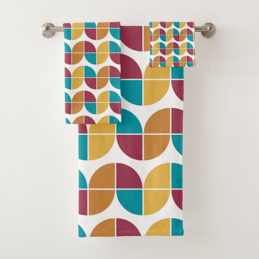 Funky Colorful Retro 70s  Geometric Pattern Bad Handdoek (Insitu)