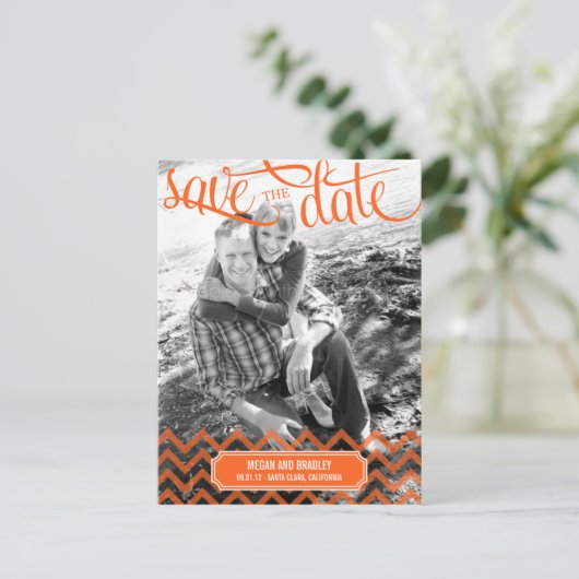 Funky Couple Save The Date Briefkaart - Sinaasappe (Staand voorkant)